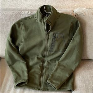 UnderArmour Men’s Cold Gear zip up. Size M. Green.
